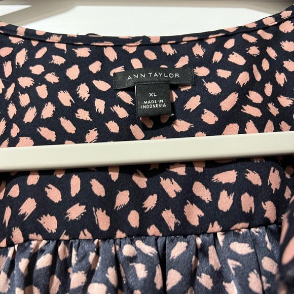 Ann Taylor Blouse.  EUC. Size XL. - Picture 3 of 3